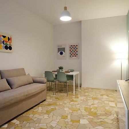 Milano Navigli Apartment - Via Tortona Luaran gambar